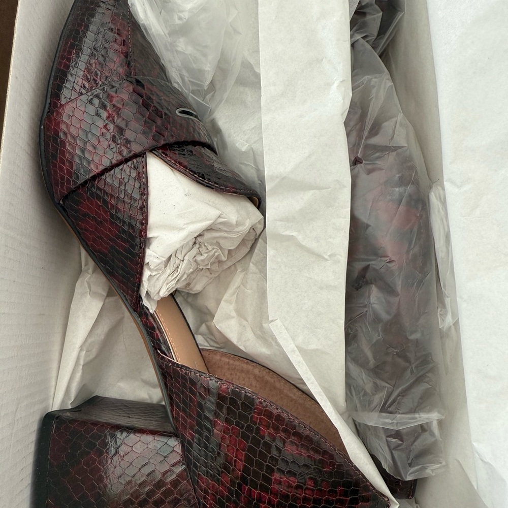 Paolo Red Heels with Snakeskin Texture